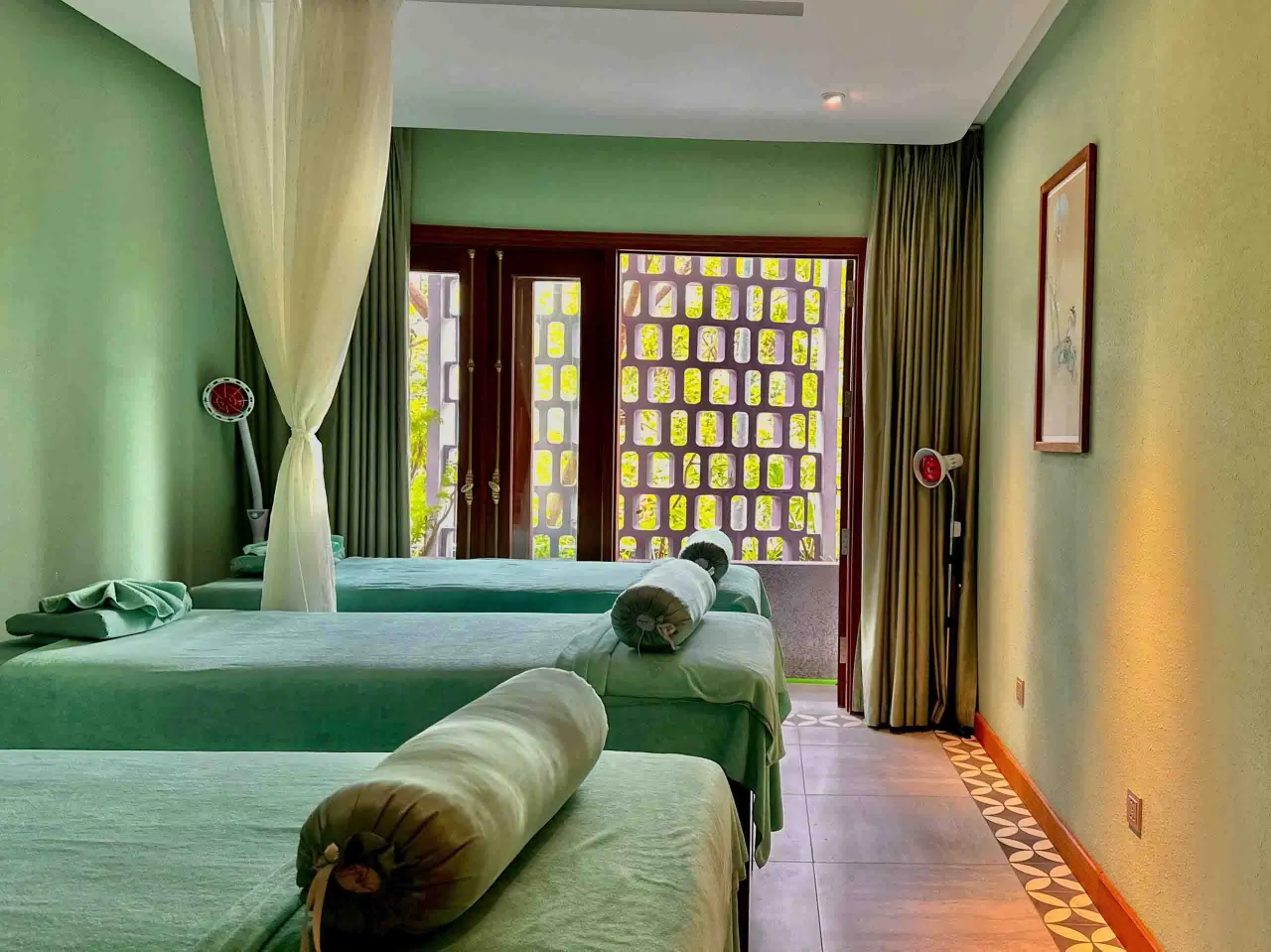 Thai Y Spa | Liệu pháp chăm sóc sức khỏe và phục hồi truyền thống